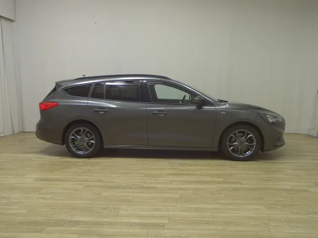 Ford Focus Turnier 1.5 EB ST-Line
