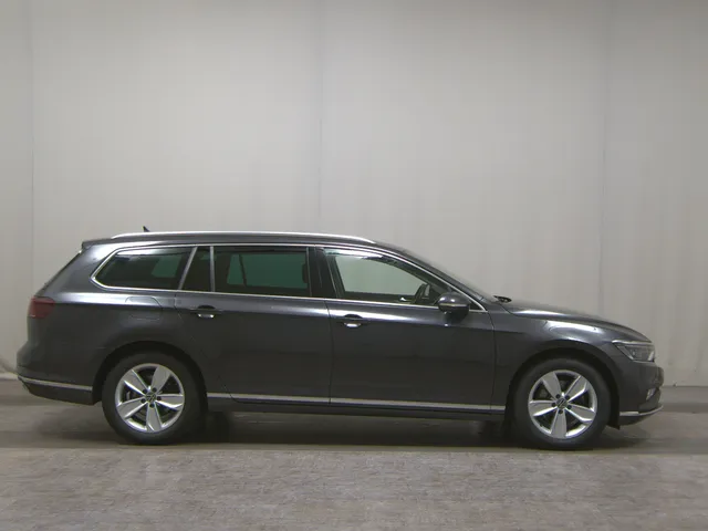 Volkswagen Passat Var. 2.0 TDI Elegance