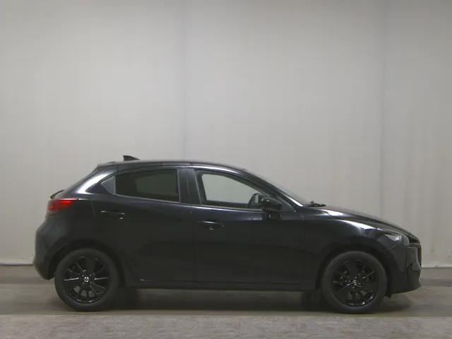 Mazda 2 SKYACTIV-G Hybrid Homura