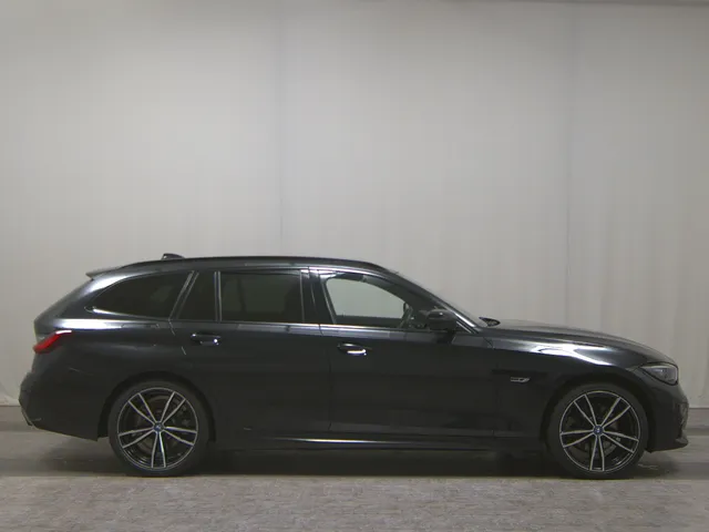 BMW 320 Touring M-Sport