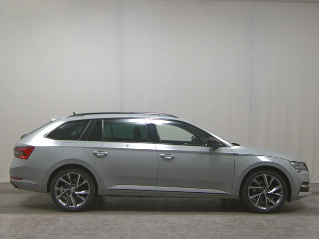 Skoda Superb Kombi 1.4 TSI iV SportLine