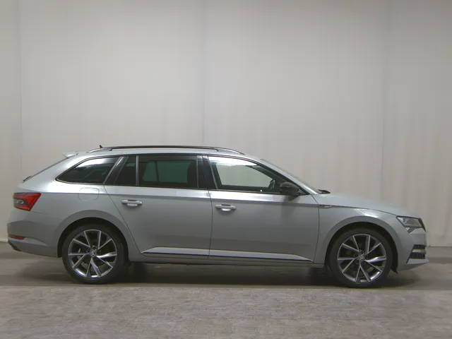 Skoda Superb Kombi 1.4 TSI iV SportLine