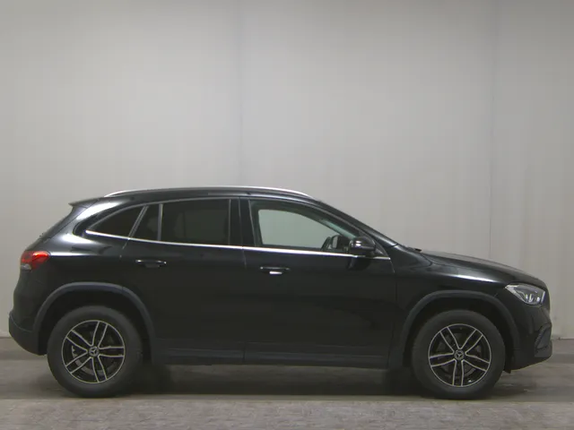 Mercedes-Benz GLA 200 d Style