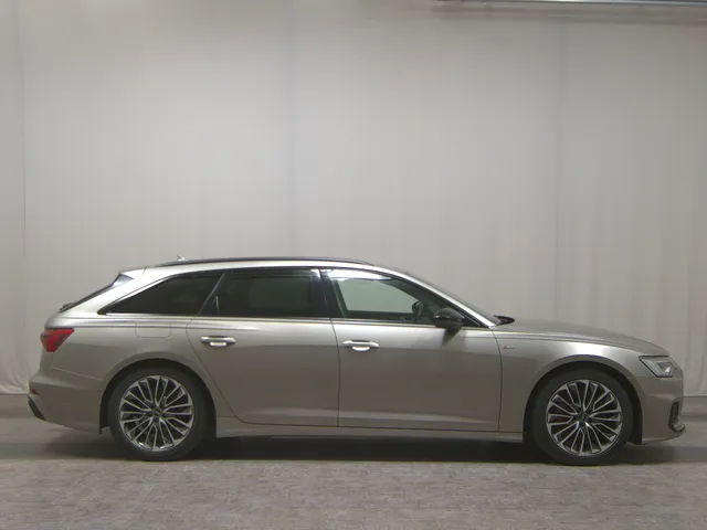 Audi A6 Avant 55 TFSI e Qu. S-Line