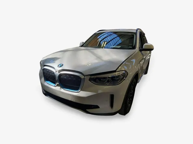 BMW Ix3 Impressive HuD Pano Leder H/K