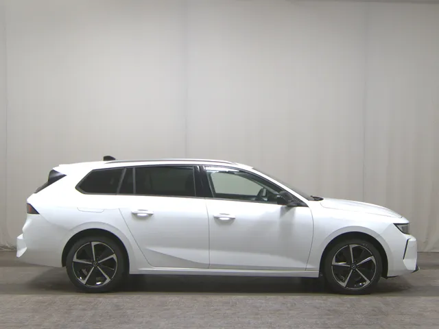 Opel Astra ST 1.5 D Business Elegance NAVI LED SHZ RFK