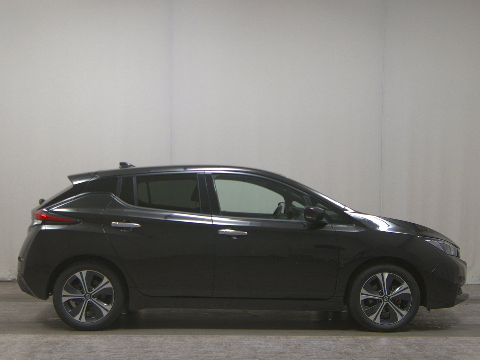 Nissan Andere
