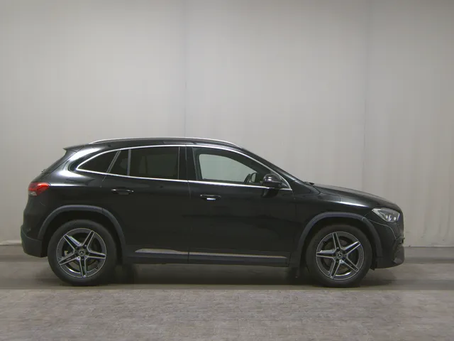 Mercedes-Benz GLA 200 d AMG-Line