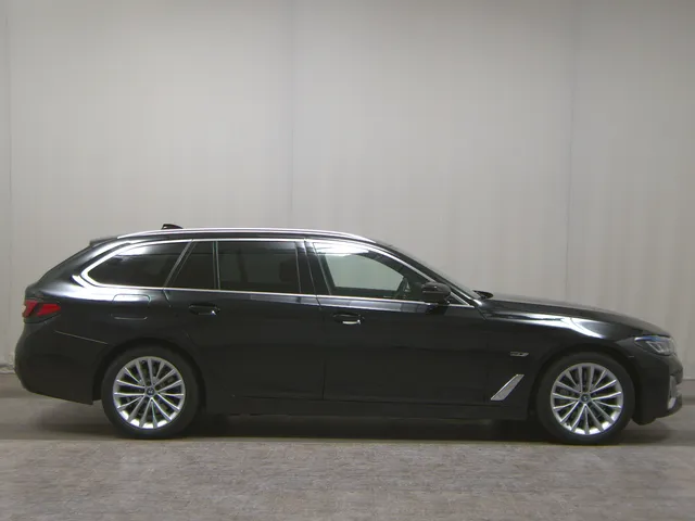 BMW 530e Touring xDr Luxury-Line
