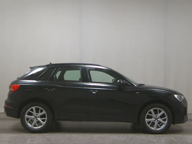 Audi Q3 35 TDI S-Line