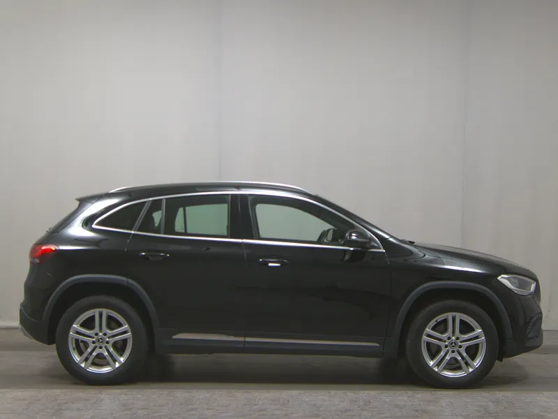 Mercedes-Benz GLA 220 d 4M Progressive