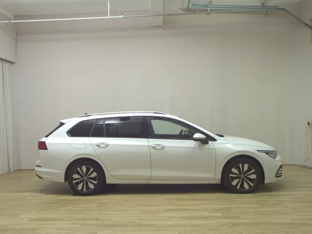 Volkswagen Golf-8 Var. 2.0 TDI Move