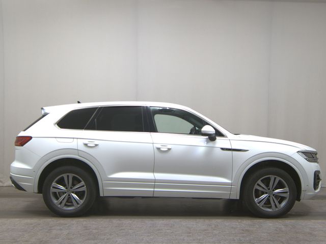 VW Touareg 3.0 TDI 4M R-Line Navi IQ.Light Luft AHK VW Touareg 3.0 TDI 4M R-Line Navi IQ.Light Luft AHK