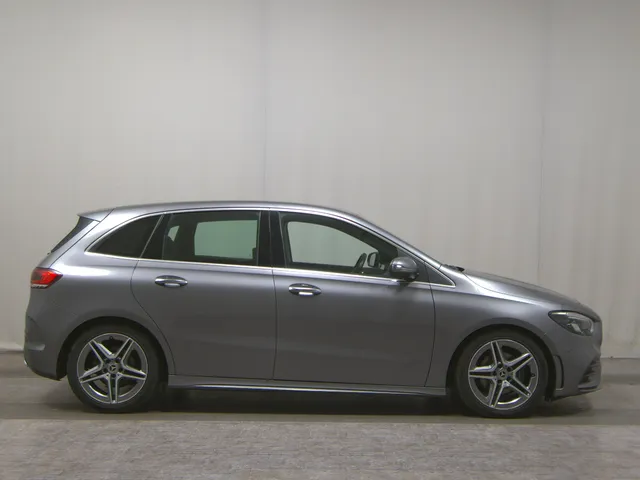 Mercedes-Benz B 200 d AMG Line