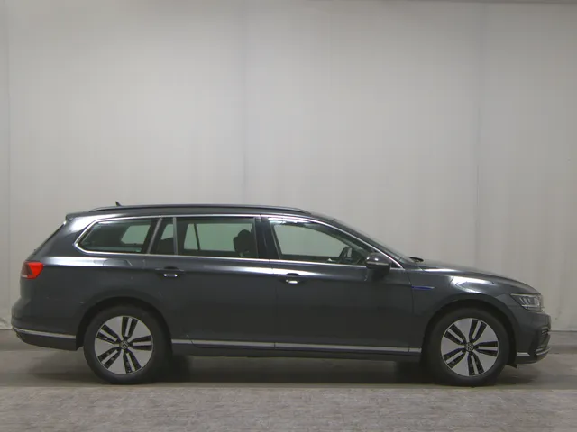 Volkswagen Passat Var. GTE 1.4 TSI
