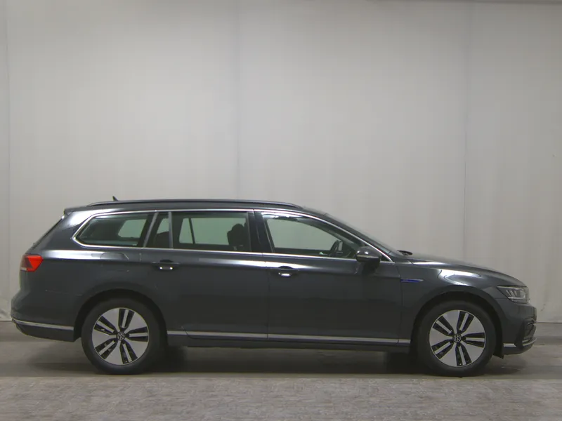 Volkswagen Passat Var. GTE 1.4 TSI