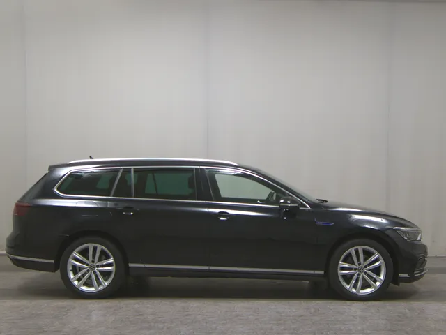 Volkswagen Passat Var. GTE 1.4 TSI