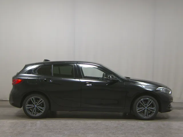 BMW 118i Sport-Line