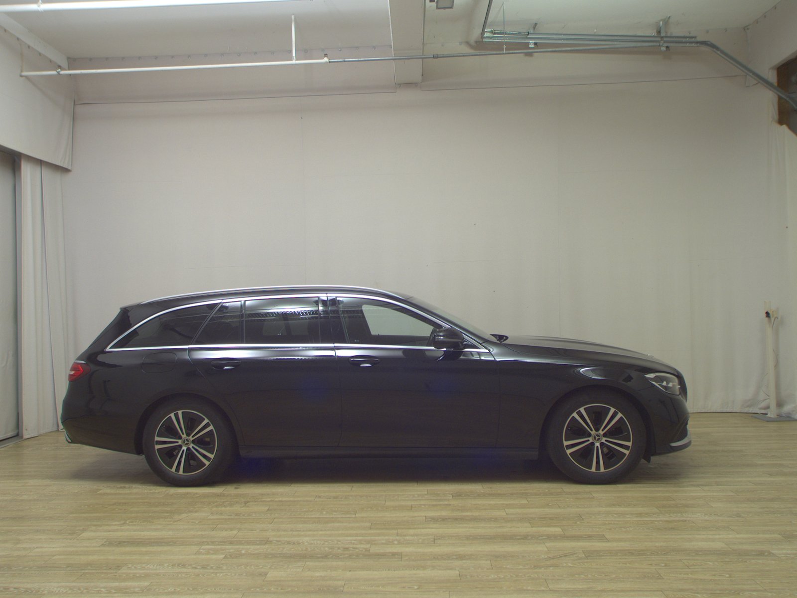 Mercedes-Benz E 220 T d