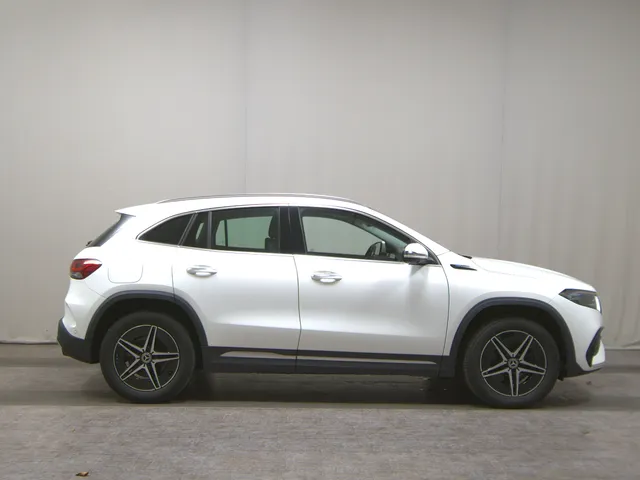 Mercedes-Benz EQA 250 AMG-Line