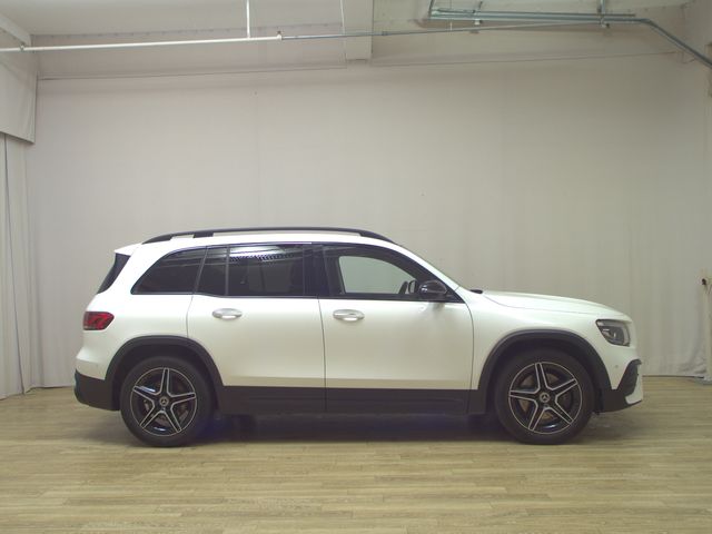 MERCEDES-BENZ GLB 220 D AMG-Line Navi MB-LED Pano AHK