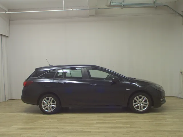 Opel Astra ST 1.5 D Business Ed.
