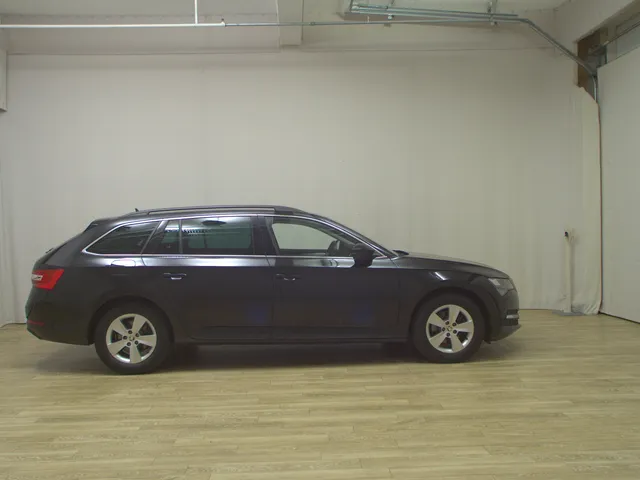 Skoda Superb Kombi 2.0 TDI Ambition
