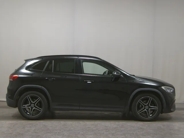 Mercedes-Benz GLA 200 d AMG-Line