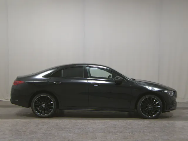 Mercedes-Benz CLA 250 e AMG-Line