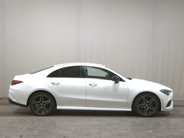 Mercedes-Benz CLA 200 AMG Line Night