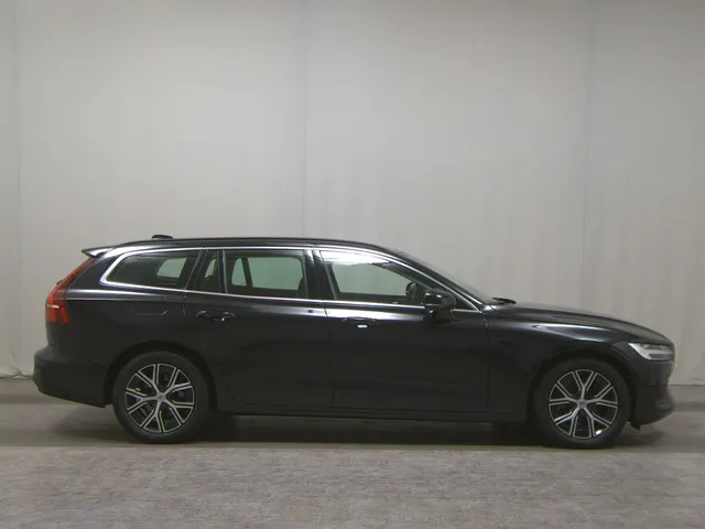 Volvo V60 B4 D Core