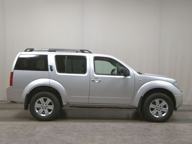 NISSAN Pathfinder 2.5 DCI 7-Sitze Navi