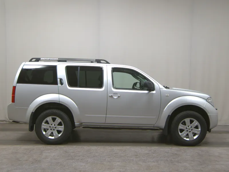 Nissan Pathfinder 2.5 DCI