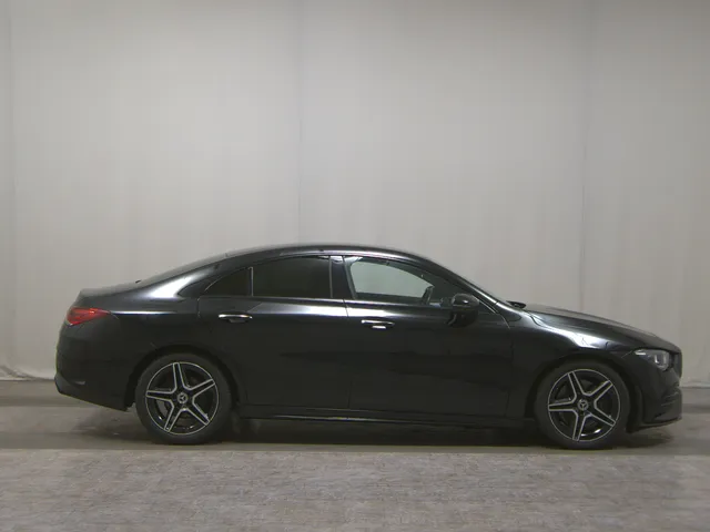 Mercedes-Benz CLA 220 d AMG-Line