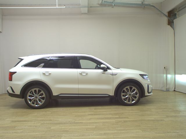 KIA Sorento Platinum NAVI KLIMAAUT LED RADIO MFL KIA Sorento Platinum NAVI KLIMAAUT LED RADIO MFL