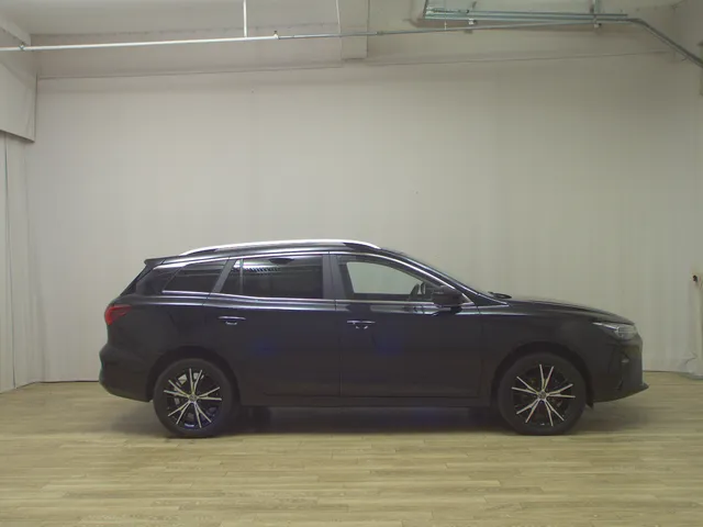 MG MG5 Luxury