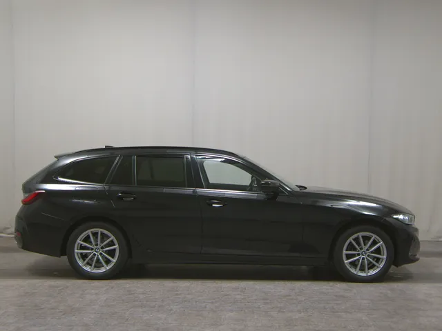 BMW 318d Touring