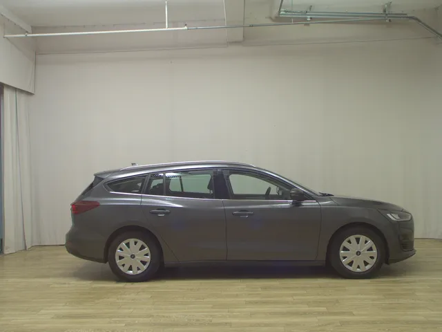 Ford Focus Turnier 1.5 EB Titanium