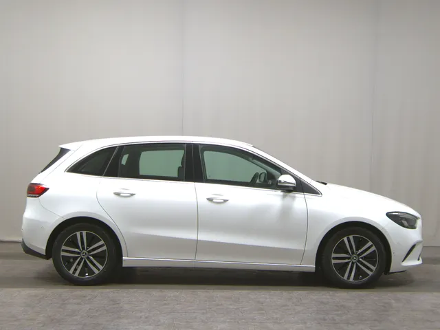 Mercedes-Benz B 220 d 4M