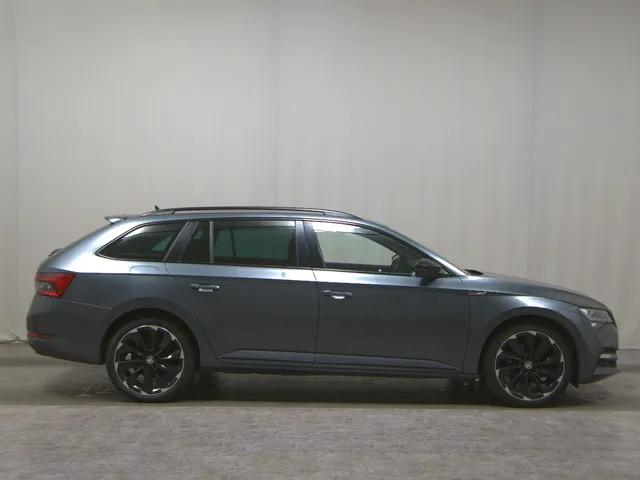 Skoda Superb Kombi 1.4 TSI iV SportLine