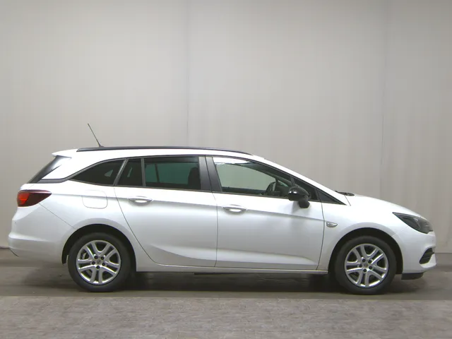 Opel Astra ST 1.2 Turbo Edition