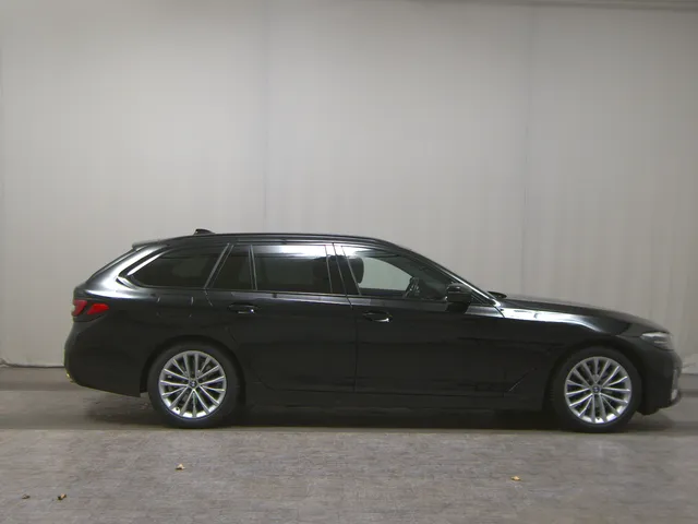 BMW 520d Touring Luxury-Line