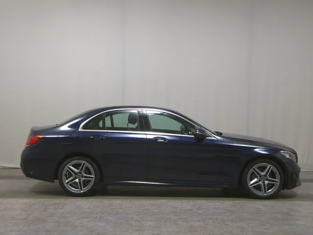 Mercedes-Benz C 220d AMG Line