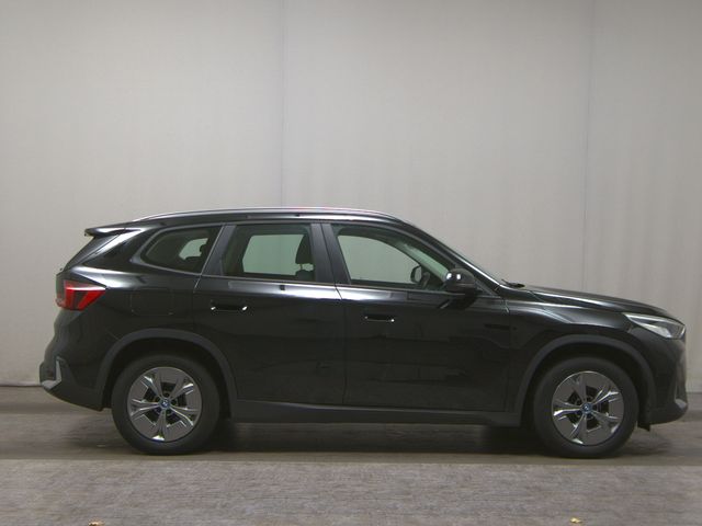BMW IX1 XDrive30e Navi LED Curved AHK BMW IX1 XDrive30e Navi LED Curved AHK