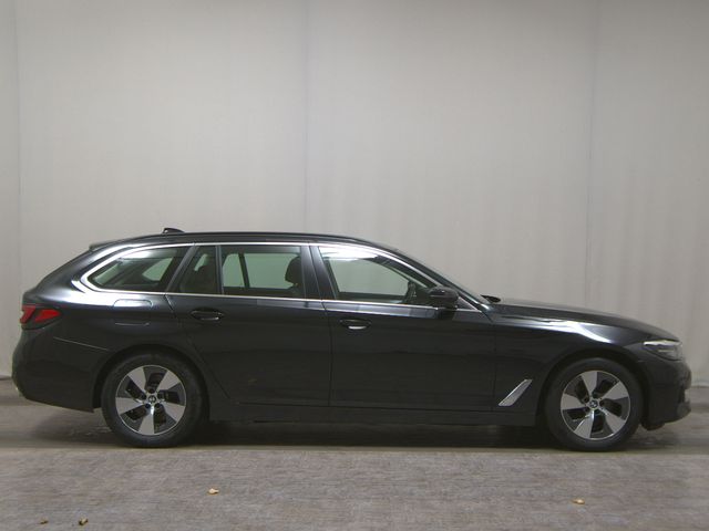 BMW 520dA Touring Navi LED LC-Pro Leder AHK RFK BMW 520dA Touring Navi LED LC-Pro Leder AHK RFK