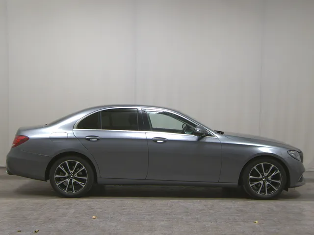 Mercedes-Benz E 220 d Avantgarde