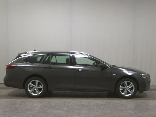 Opel Insignia ST 2.0 D Business Ed.