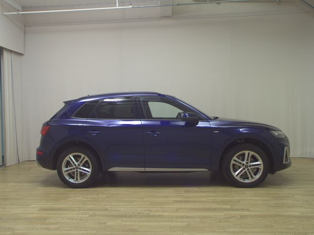AUDI Q5 40 TDI S-Line LED AHK Kamera AUDI Q5 40 TDI S-Line LED AHK Kamera