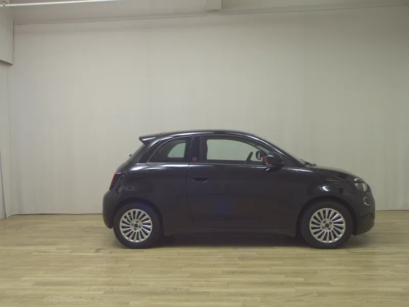 Fiat 500 Red
