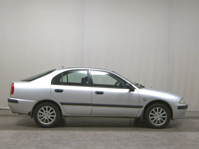 Mitsubishi Carisma